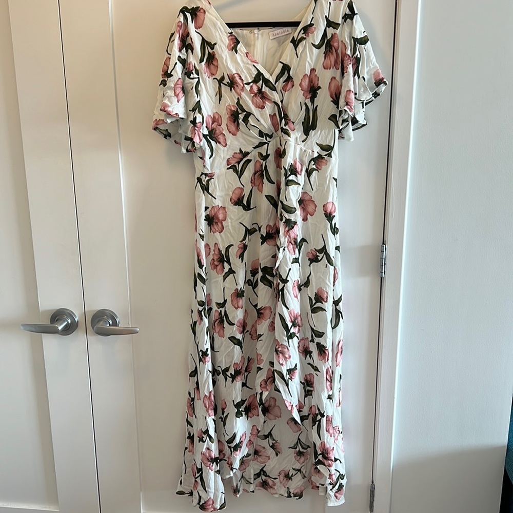 White Floral Flowy Deess